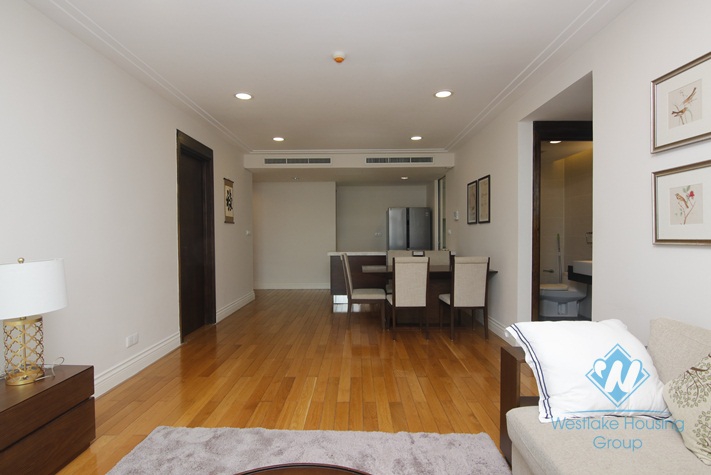 Luxury three bedrooms apartment for rent in Hoang Thanh tower, city center, Ha Noi
